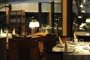 hotel and restaurant milan