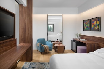 hotel and restaurant milan