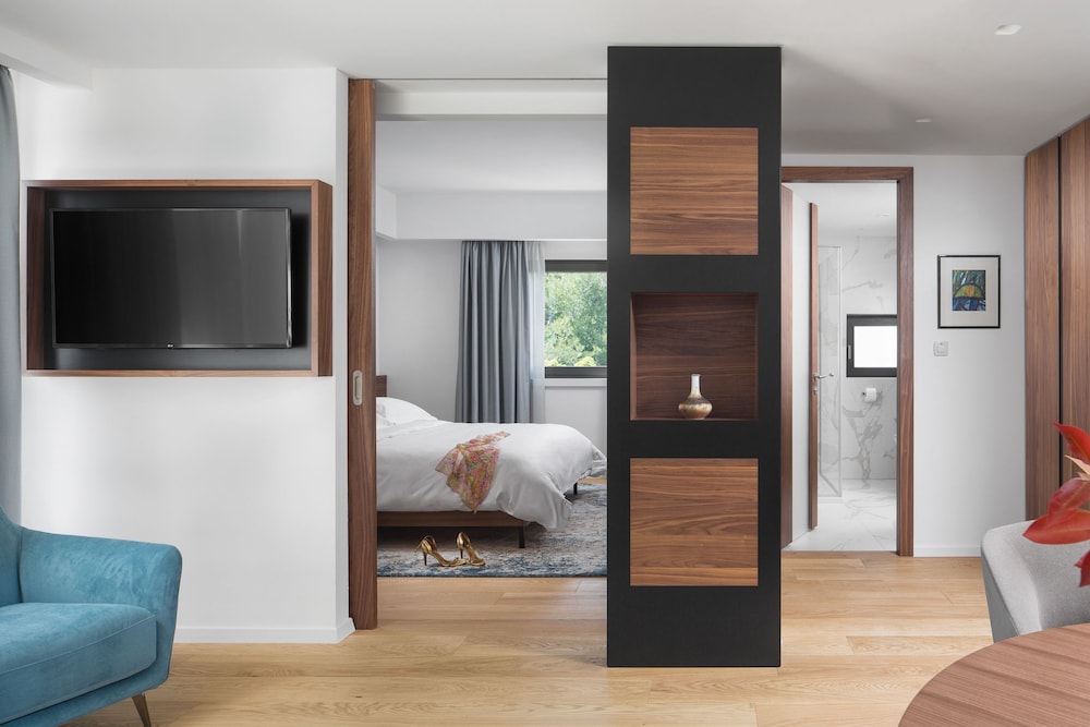 hotel and restaurant milan