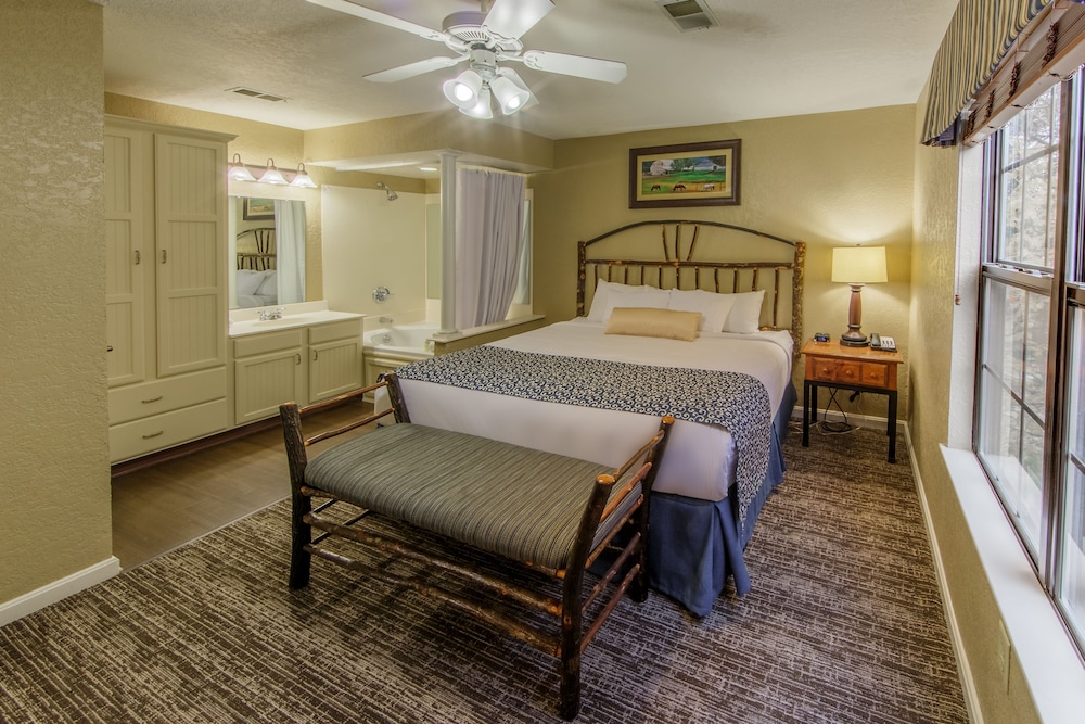 holiday inn club vacations oak n spruce resort berkshires
