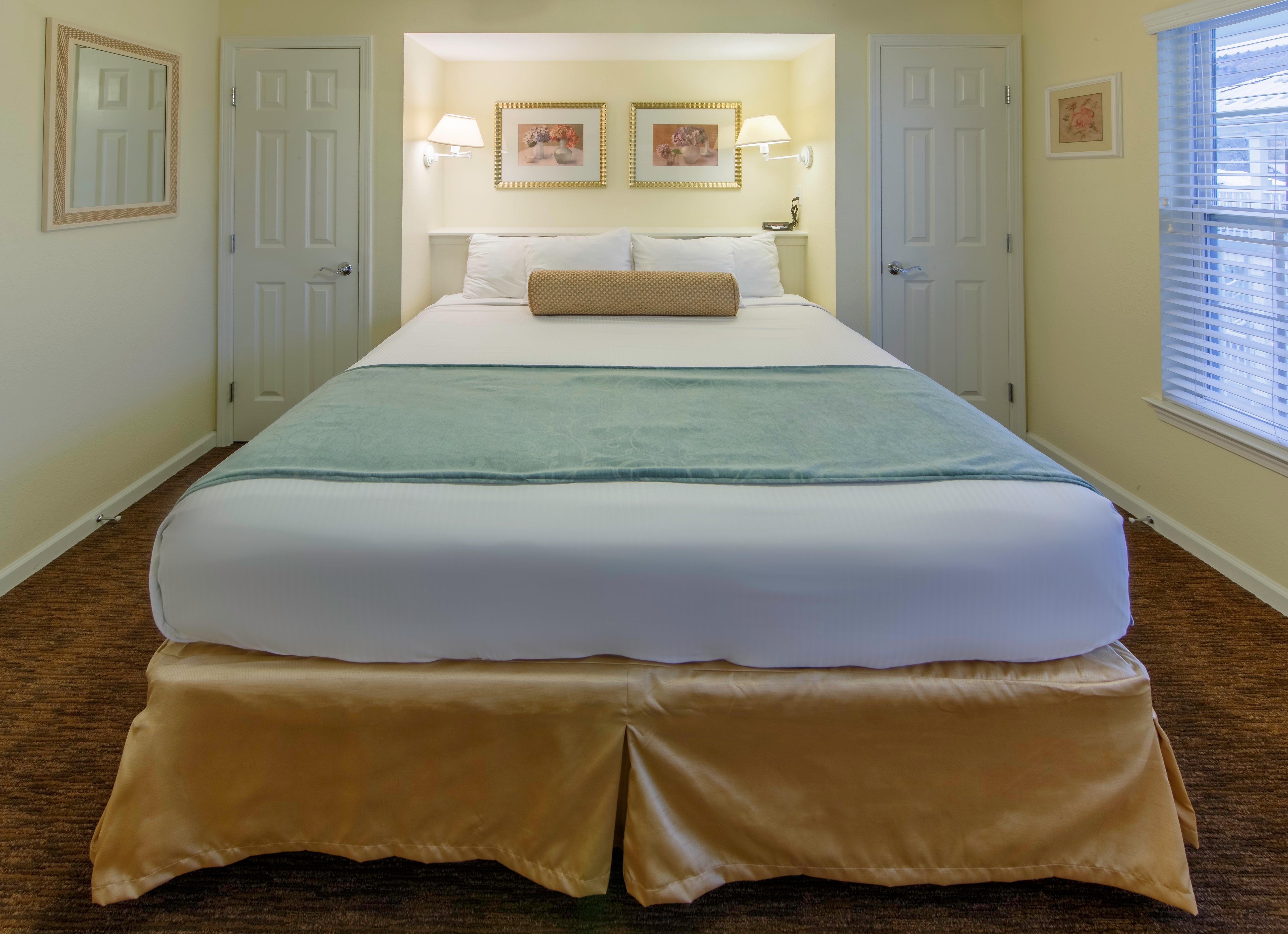 holiday inn club vacations oak n spruce resort berkshires