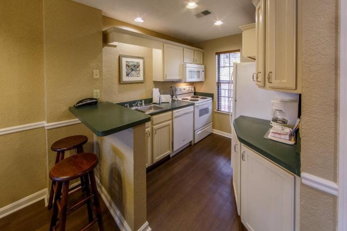 holiday inn club vacations oak n spruce resort berkshires