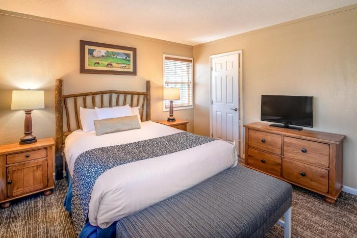 holiday inn club vacations oak n spruce resort berkshires