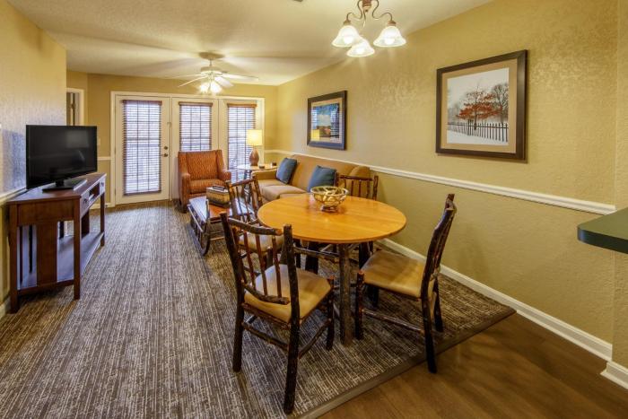 holiday inn club vacations oak n spruce resort berkshires