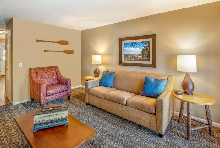 holiday inn club vacations oak n spruce resort berkshires