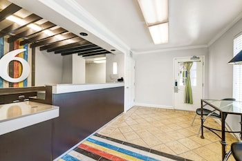 Studio 6 Mountlake Terrace, Wa - Seattle,Mountlake Terrace>>Lynnwood,2 star