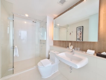 on8 sukhumvit nana bangkok by compass hospitality