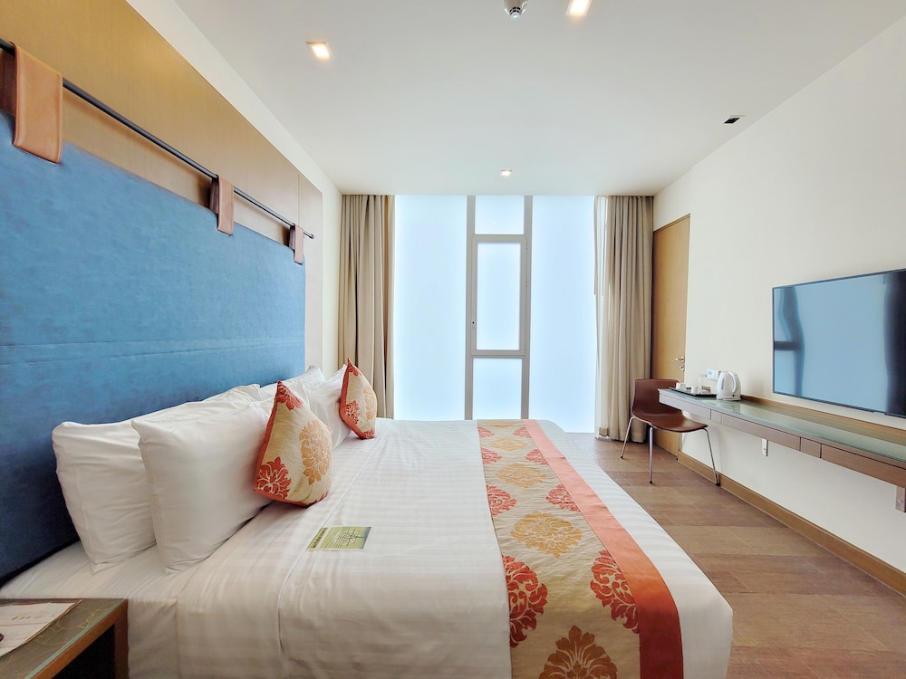 on8 sukhumvit nana bangkok by compass hospitality