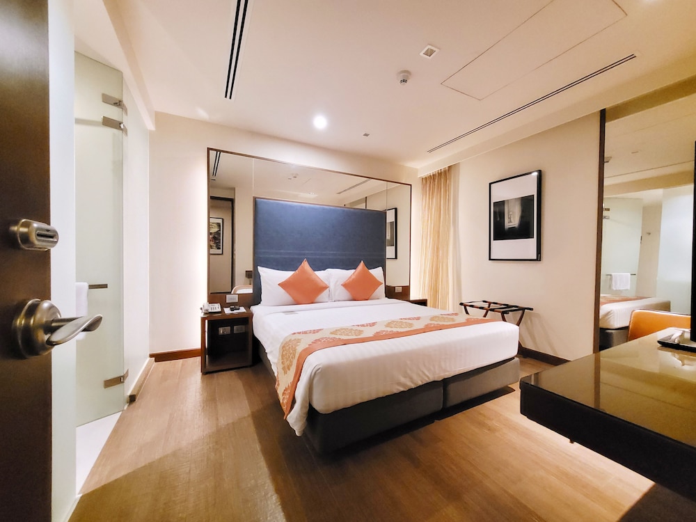on8 sukhumvit nana bangkok by compass hospitality