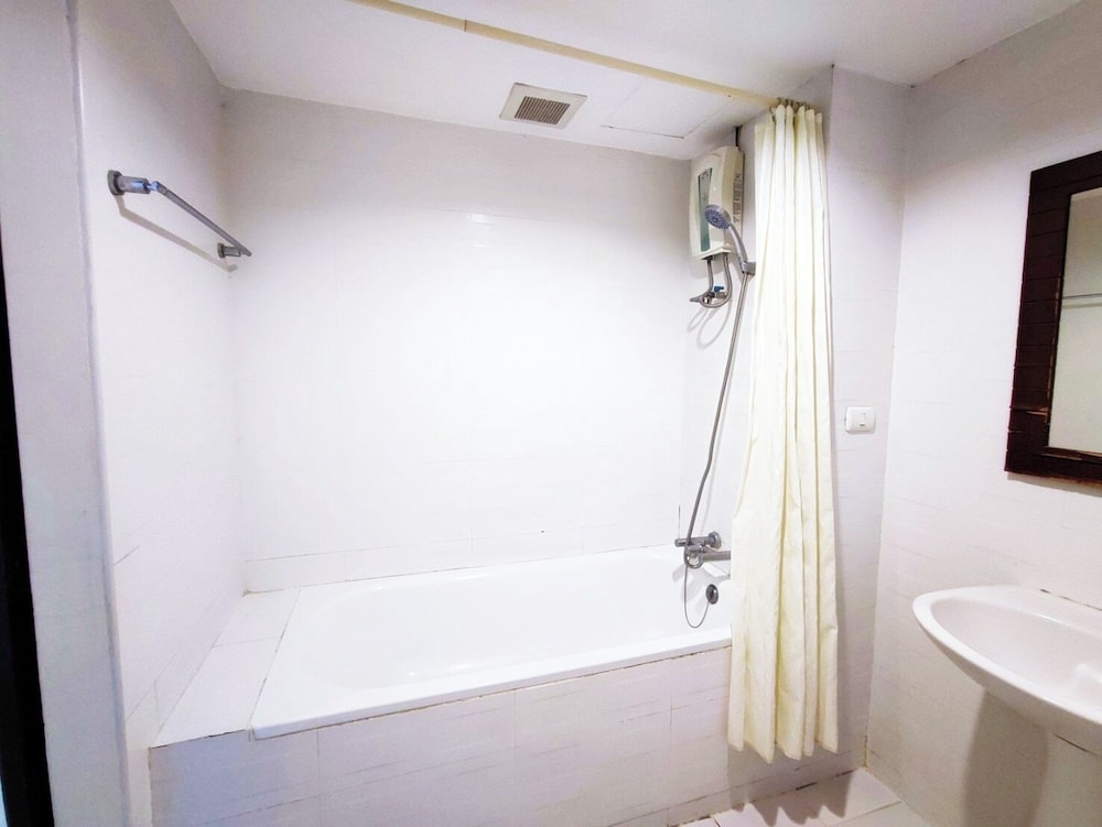 romance bangna hotel