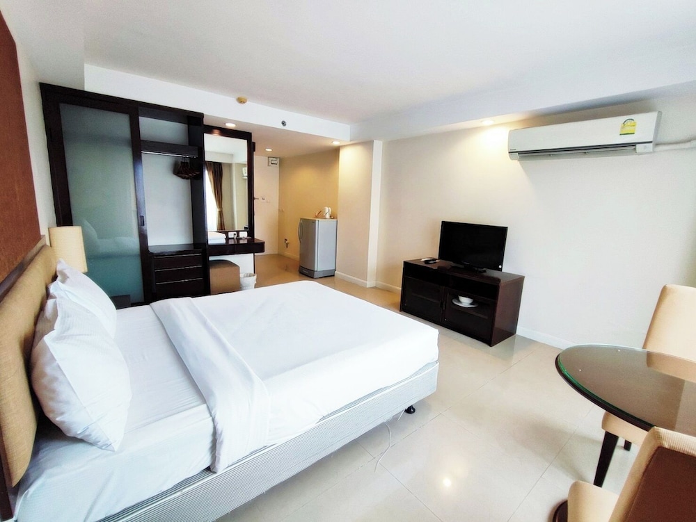romance bangna hotel