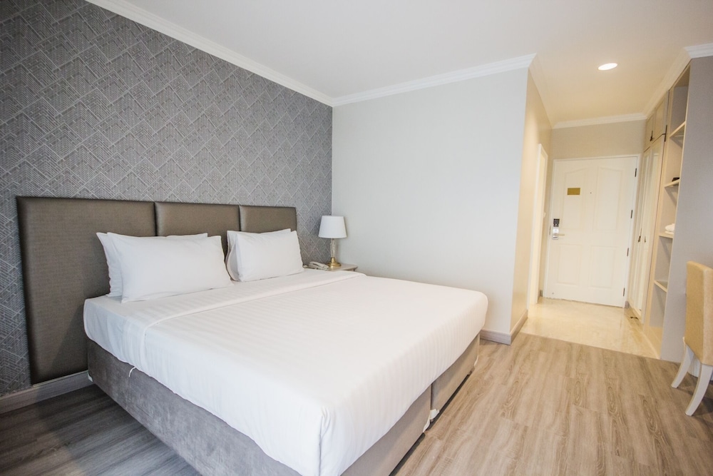 romance bangna hotel