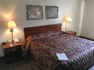 Country Hearth Inn & Suites Willard,Huron>>Cleveland,2 star