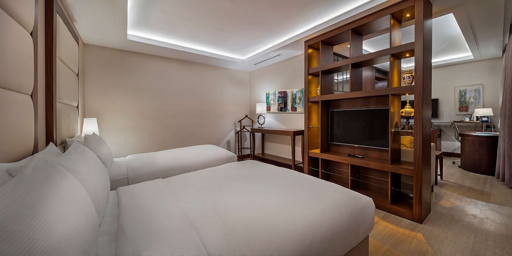doubletree by hilton istanbul topkapi