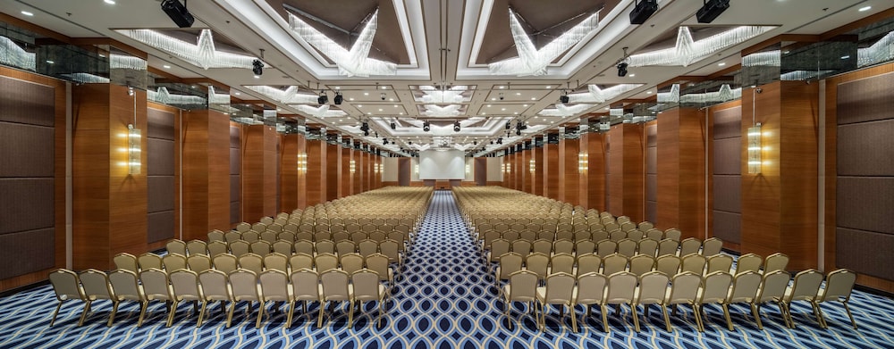 doubletree by hilton istanbul topkapi