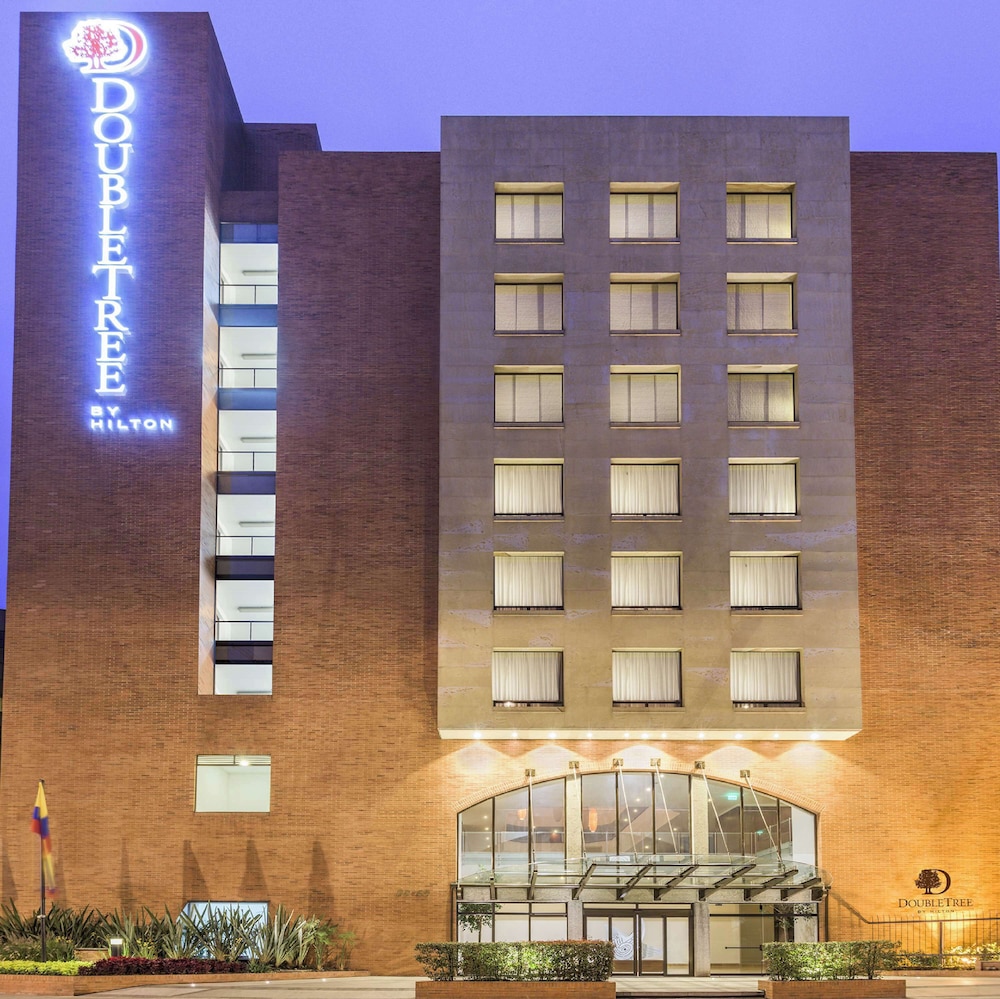 doubletree by hilton bogota calle 100