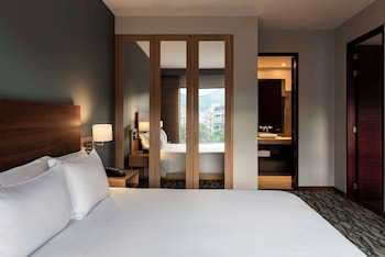 doubletree by hilton bogota calle 100