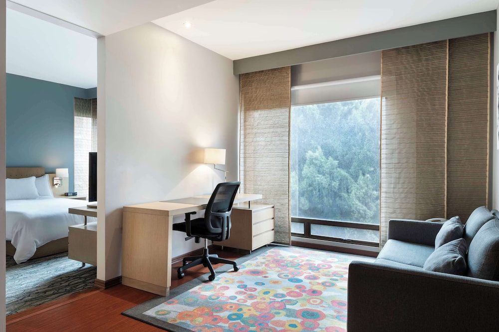 doubletree by hilton bogota calle 100