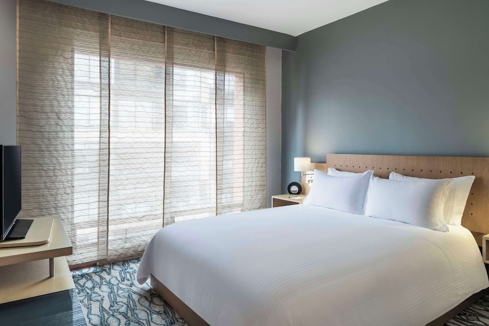 doubletree by hilton bogota calle 100