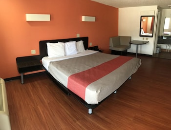 motel 6 troutville va