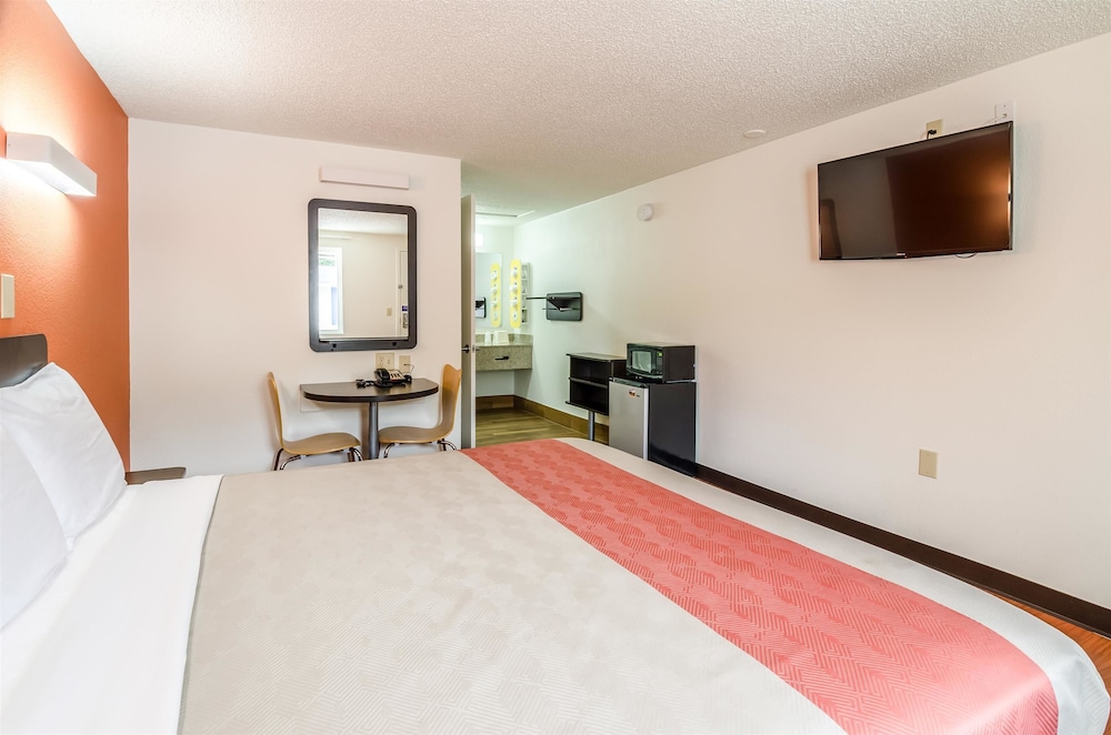 motel 6 troutville va