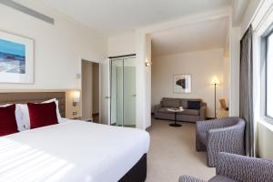 Novotel Rotorua Lakeside,Near Matariki Hangi & Maori Cultural Performance,5 star