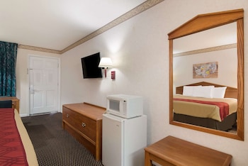 econo lodge calhoun north damascus