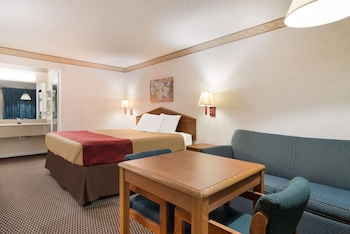 econo lodge calhoun north damascus