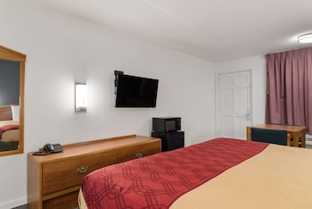 econo lodge calhoun north damascus