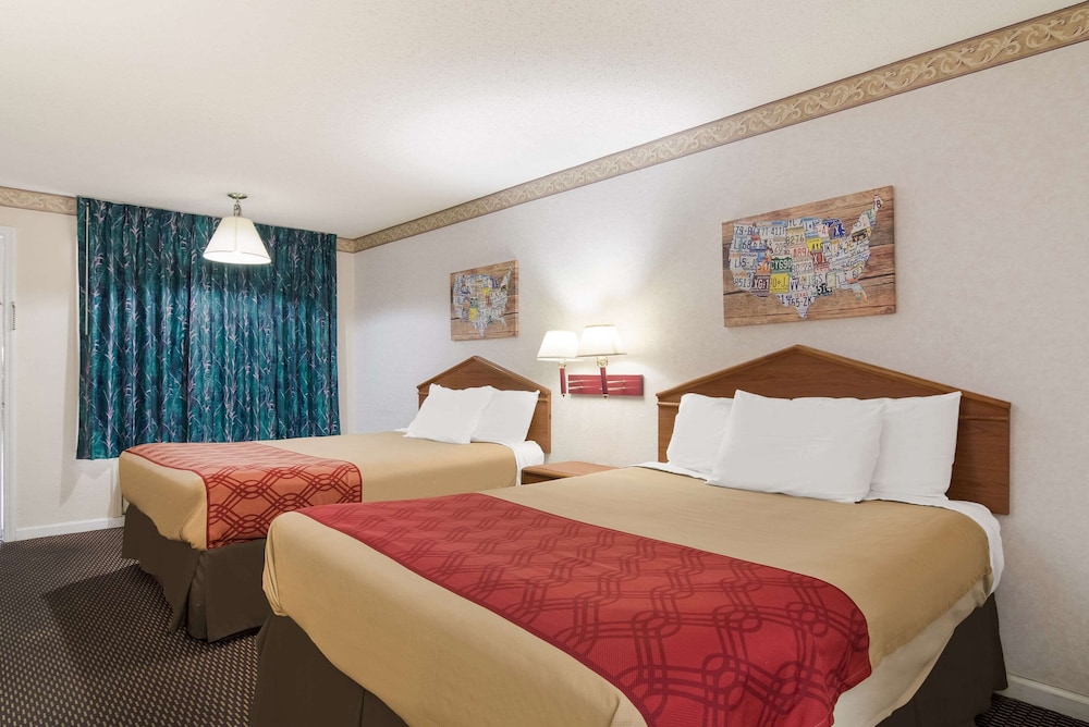 econo lodge calhoun north damascus