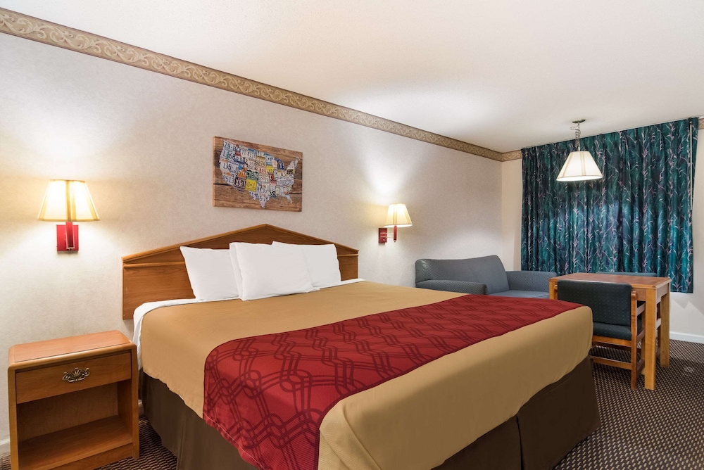 econo lodge calhoun north damascus