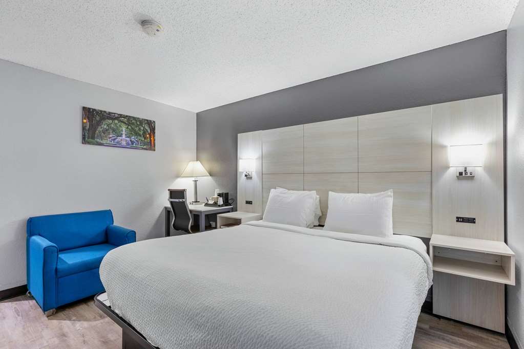 days inn by wyndham savannah gateway i 95