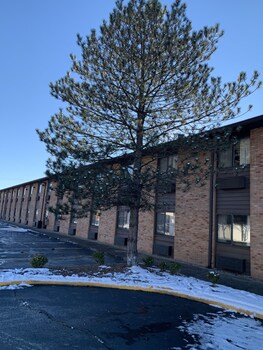 new martinsville inn