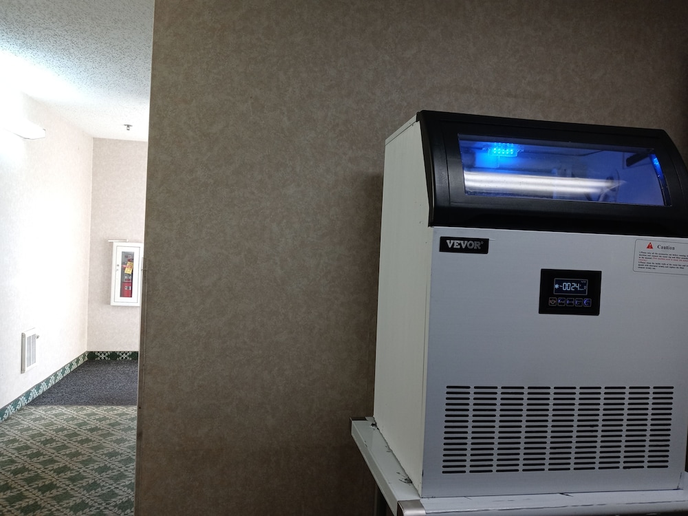 new martinsville inn