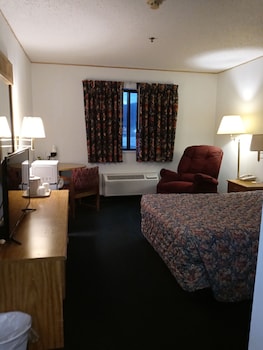 new martinsville inn