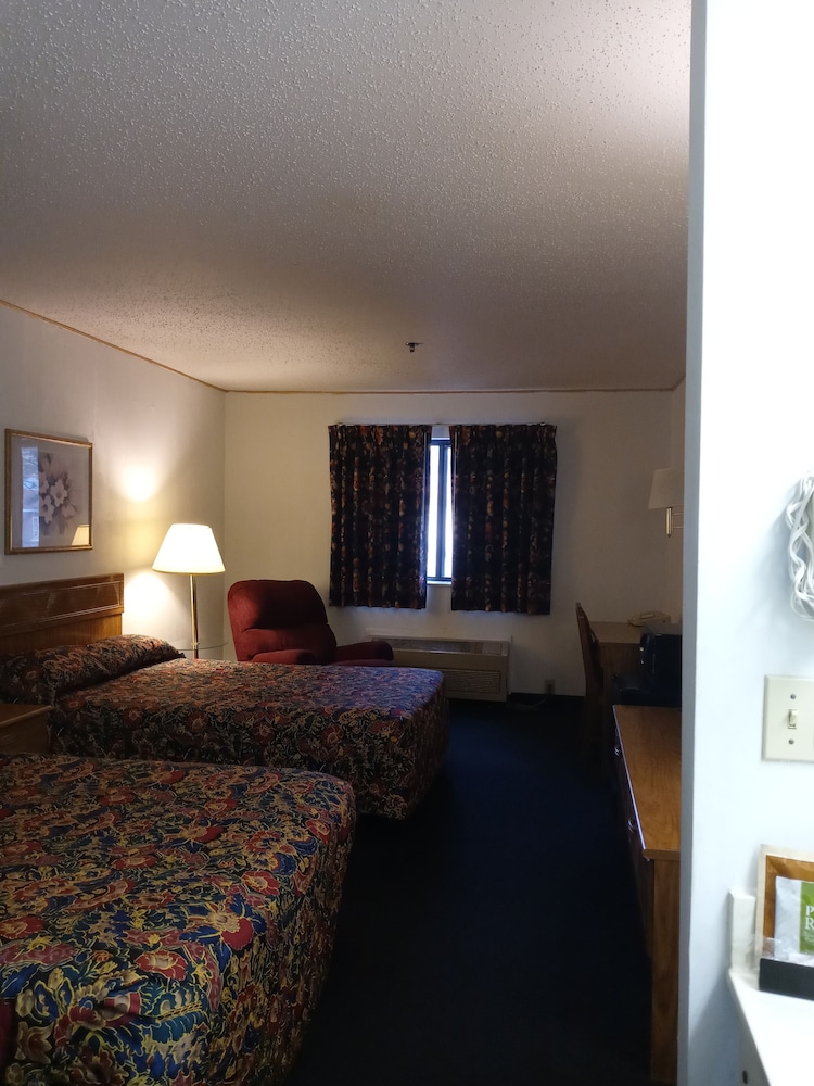 new martinsville inn