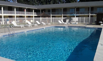 crystal inn eatontown