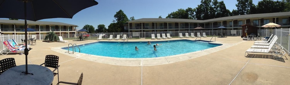 crystal inn eatontown