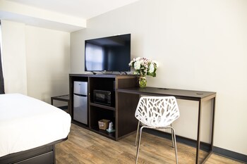 crystal inn eatontown