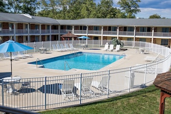 Crystal Inn Eatontown,Long Branch>>Eatontown,2 star