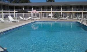 crystal inn eatontown