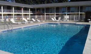 crystal inn eatontown