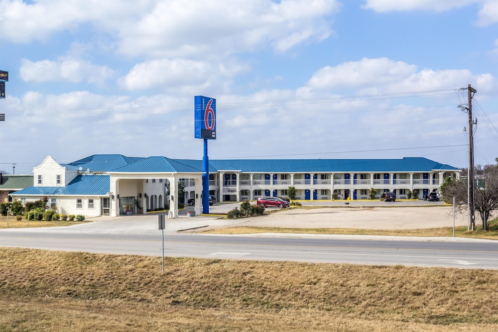 motel 6 seguin tx