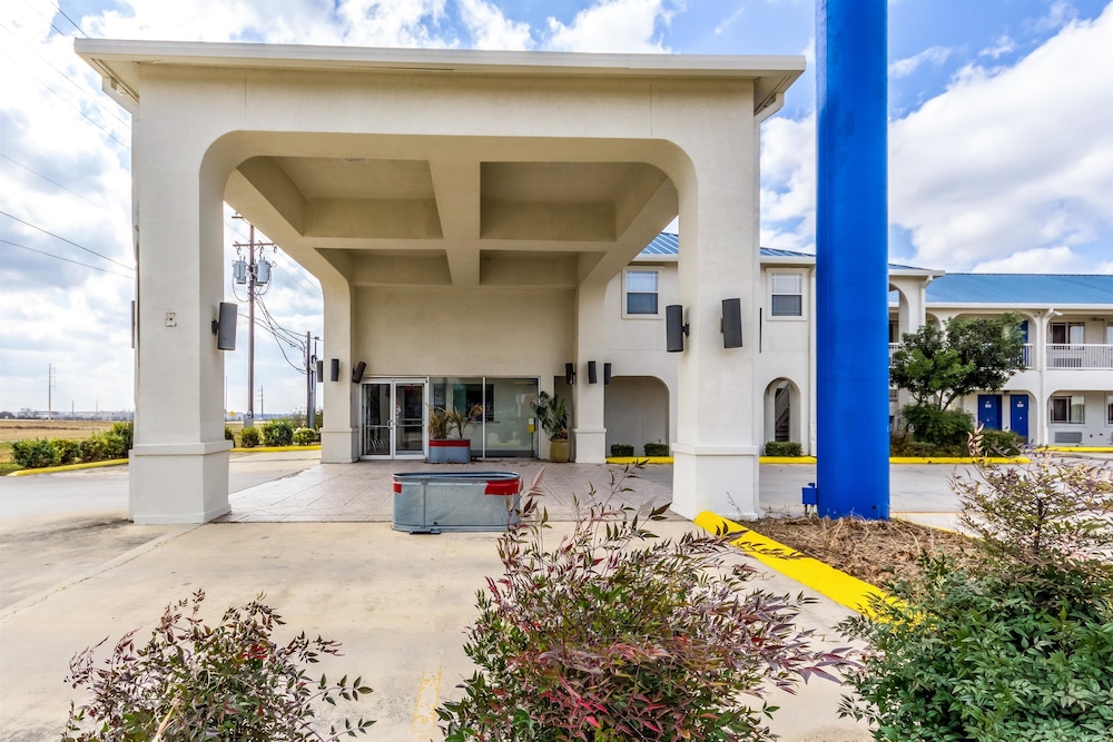 motel 6 seguin tx