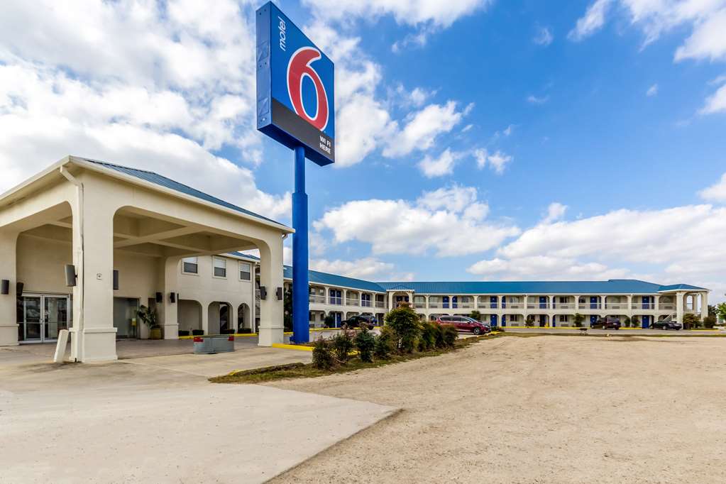 motel 6 seguin tx