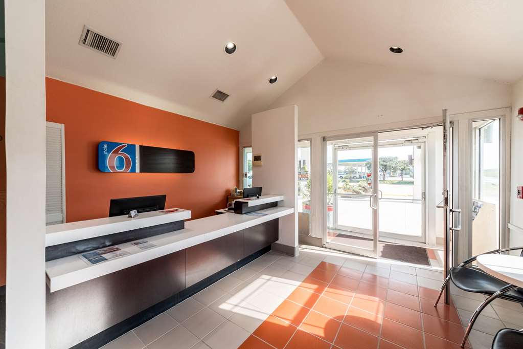 motel 6 seguin tx