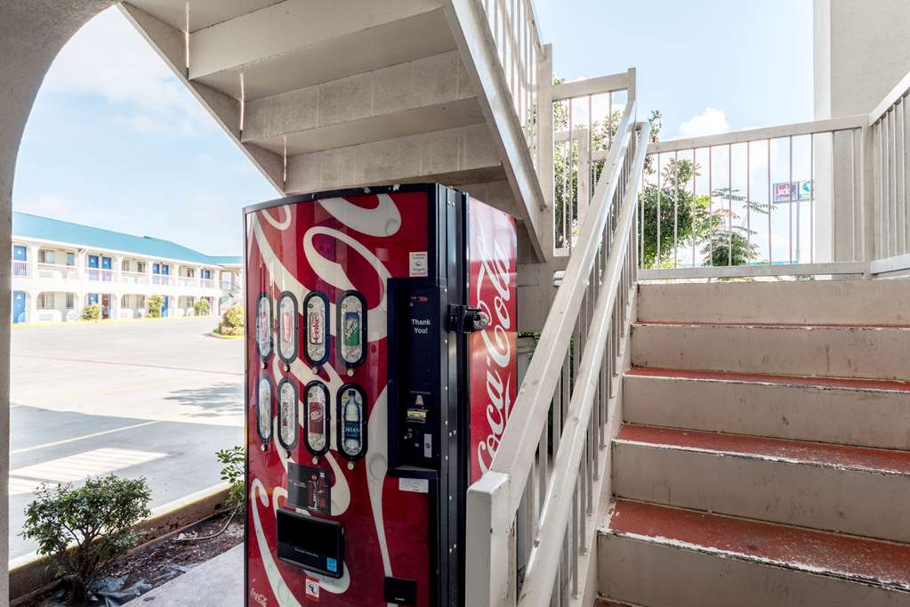 motel 6 seguin tx