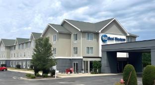 spark by hilton erie