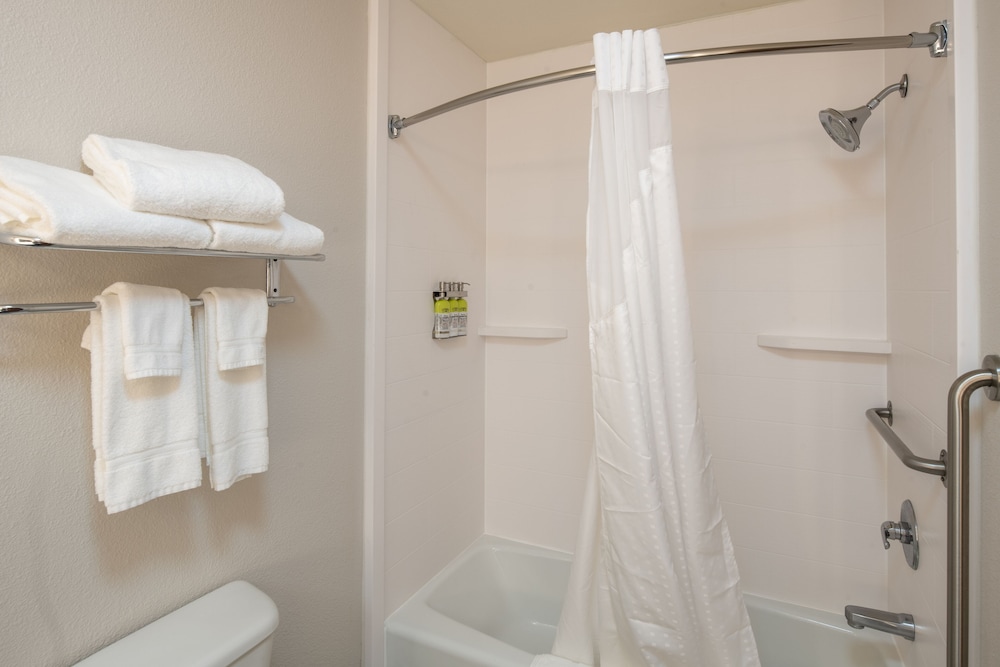 holiday inn express and suites n waco area west