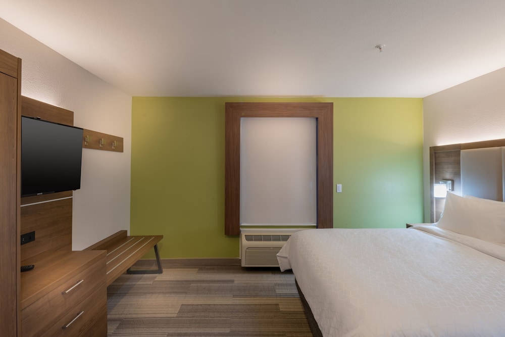 holiday inn express and suites n waco area west